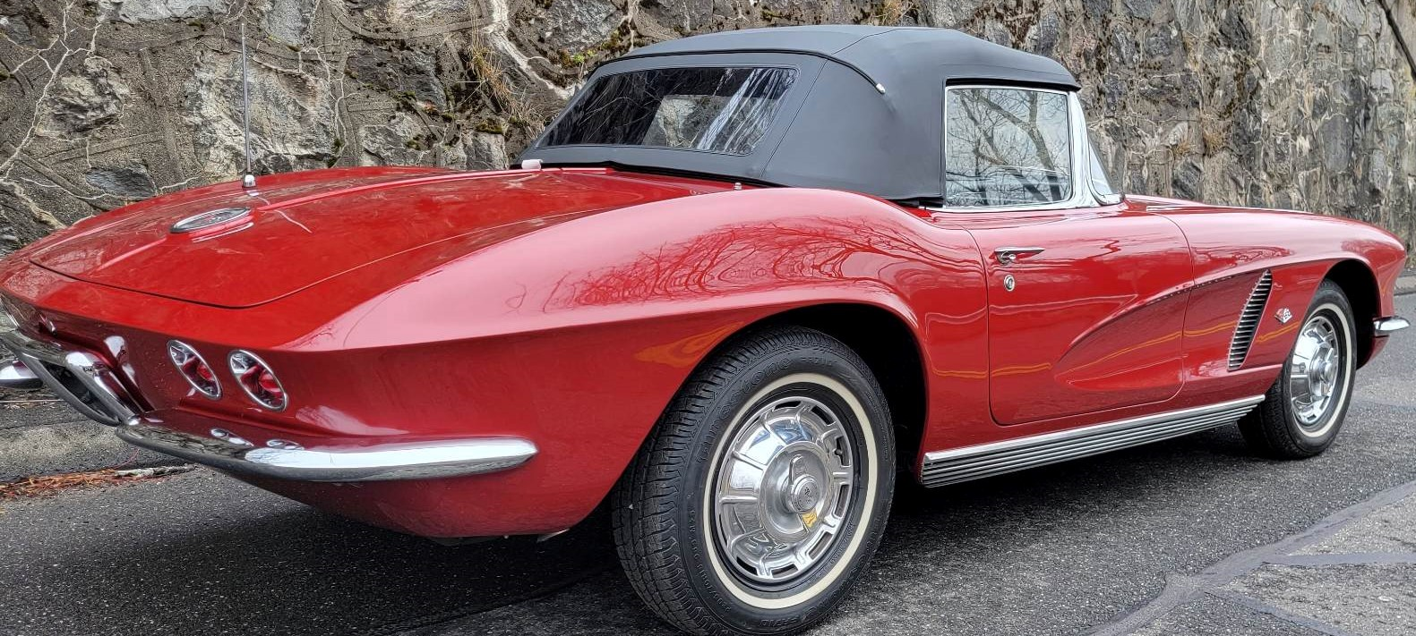 1962-Chevy-Corvette-638126661119728660-(1).jpg